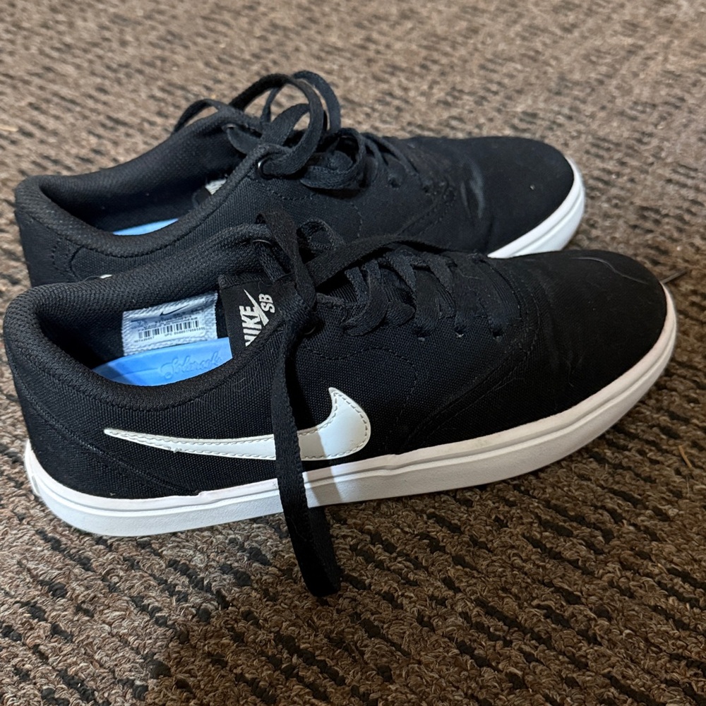 Nike SB Black and White Casual Shoes